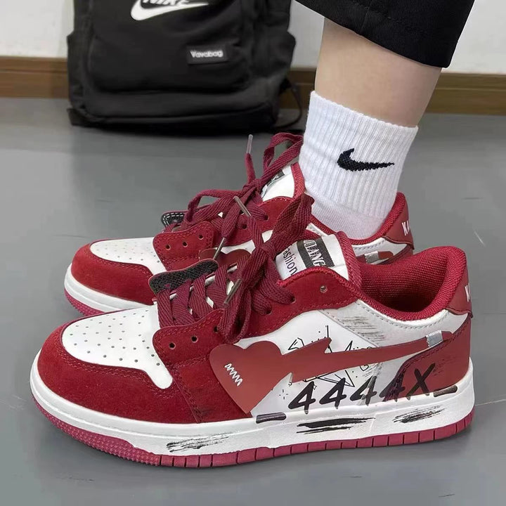 Women's sneakers with unique heart appliqué and fashionable detail Mune Fashion