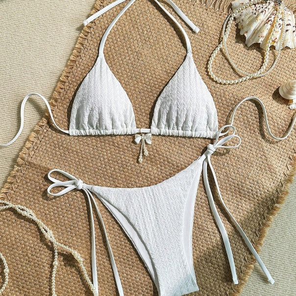 Women Triangle Bikini with Delicate Textures Mune Fashion