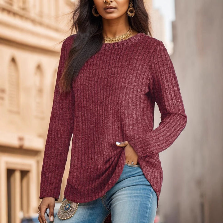 Women's ribbed fine knit long sleeve with round neckline and asymmetrical hem Drune