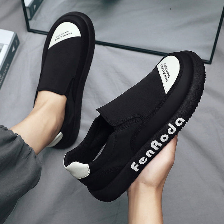 Women Slip-On Sneakers with breathable surface and comfortable cushioning Mune Fashion