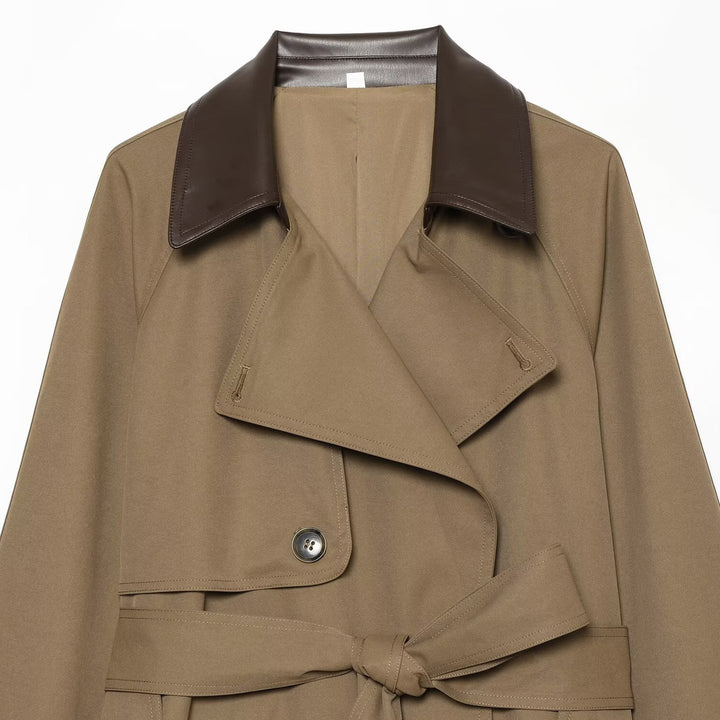 Women Short Trench Coat with Waist Belt and Contrast Collar Mune Fashion