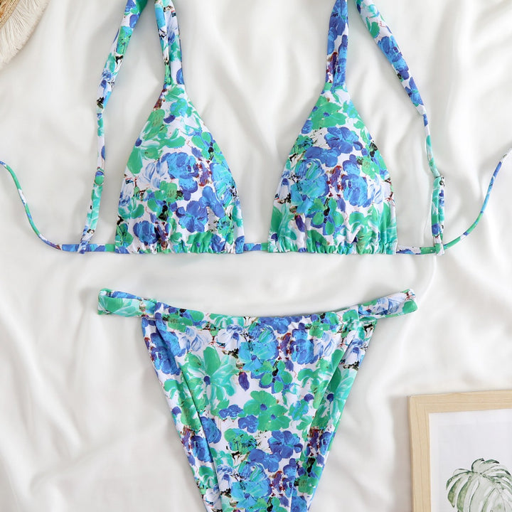 Women's Triangle Bikini Set with Fashionable Animal Print Mune Fashion