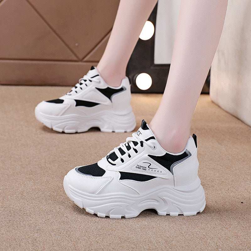 Women's Chunky Sneakers with breathable surface texture and cushioning comfort Mune Fashion