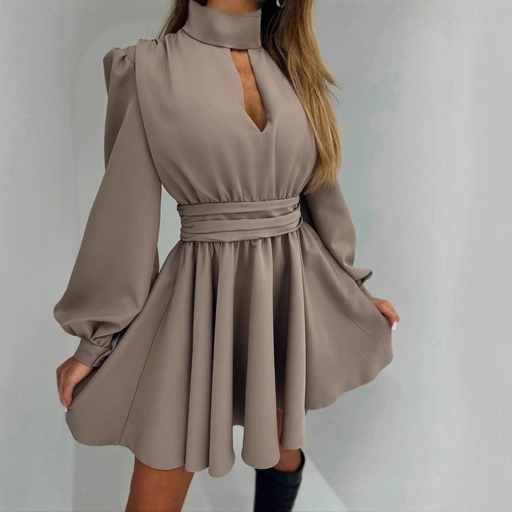 Women Elegant Short Dress with Stand Collar, Cut-Out, Wide Bell Skirt and Waist Sash Mune Fashion