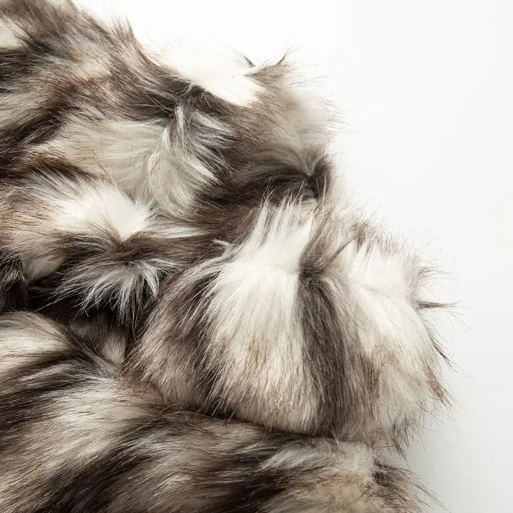 Women's cropped faux fur bolero with voluminous shawl collar and warming inner lining Mune Fashion