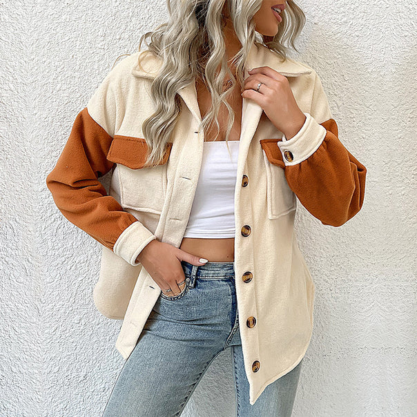 Women loose shirt jacket made of teddy fleece with contrasting sleeves and patch pockets Mune Fashion