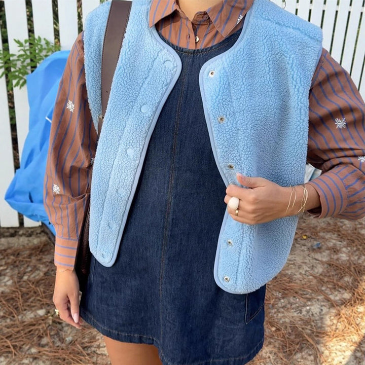 Women Lined Teddy-Fleece Vest with Snap Buttons and Rounded Hem Mune Fashion