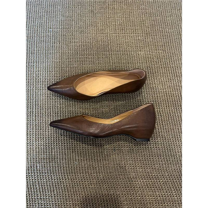 Women's Elegant pointed toe slip-on ballerinas made of soft smooth leather with minimal wedge heel Mune Fashion