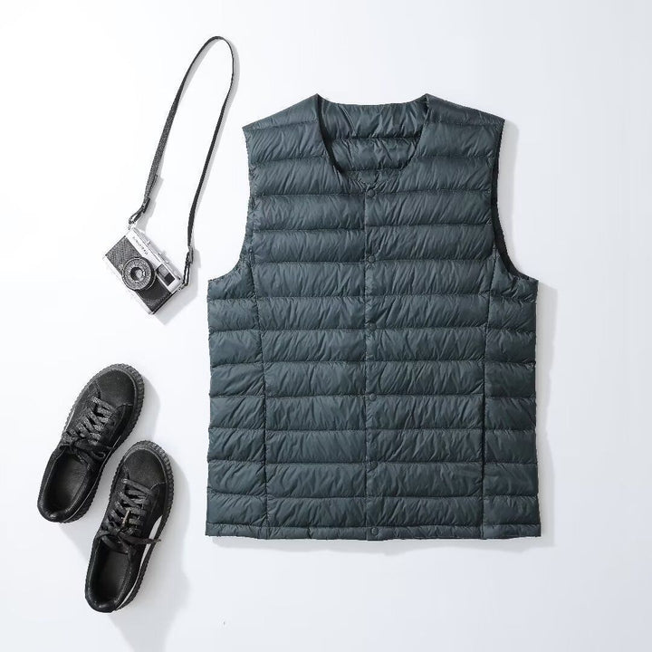 Men's Sleeveless Lightweight Thermal Quilted Vest with Round Neck and Pockets Mune Fashion
