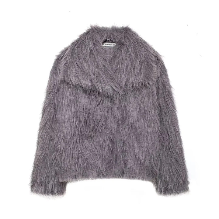 Women's cropped oversized faux fur jacket with voluminous shawl collar and inner thermal lining Mune Fashion