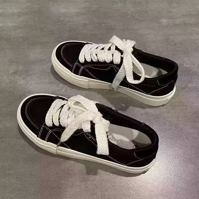 Women's Sporty Sneakers with Soft Suede and Durable Elastic Closure Mune Fashion