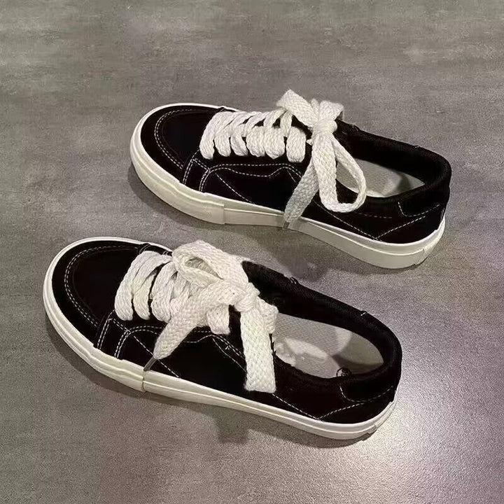 Women's Sporty Sneakers with Soft Suede and Durable Elastic Closure Mune Fashion