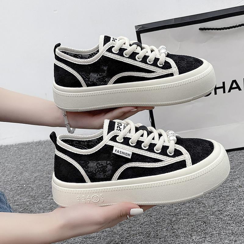 Women's fashionable sneakers with trendy pearl lacing and durable rubber sole Mune Fashion