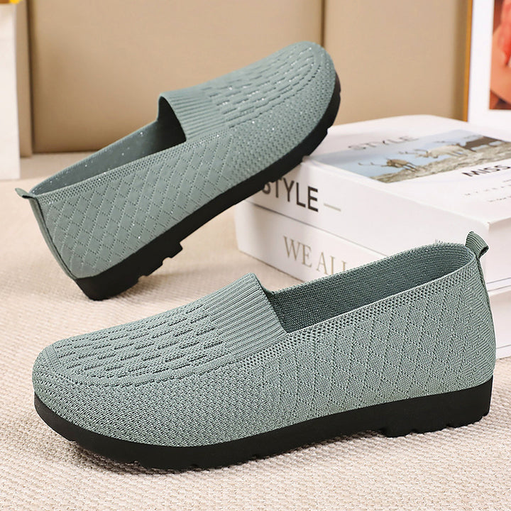 Women's hand-knitted casual slipper with breathable sock shoe, memory comfort insole, and non-slip profile sole Mune Fashion
