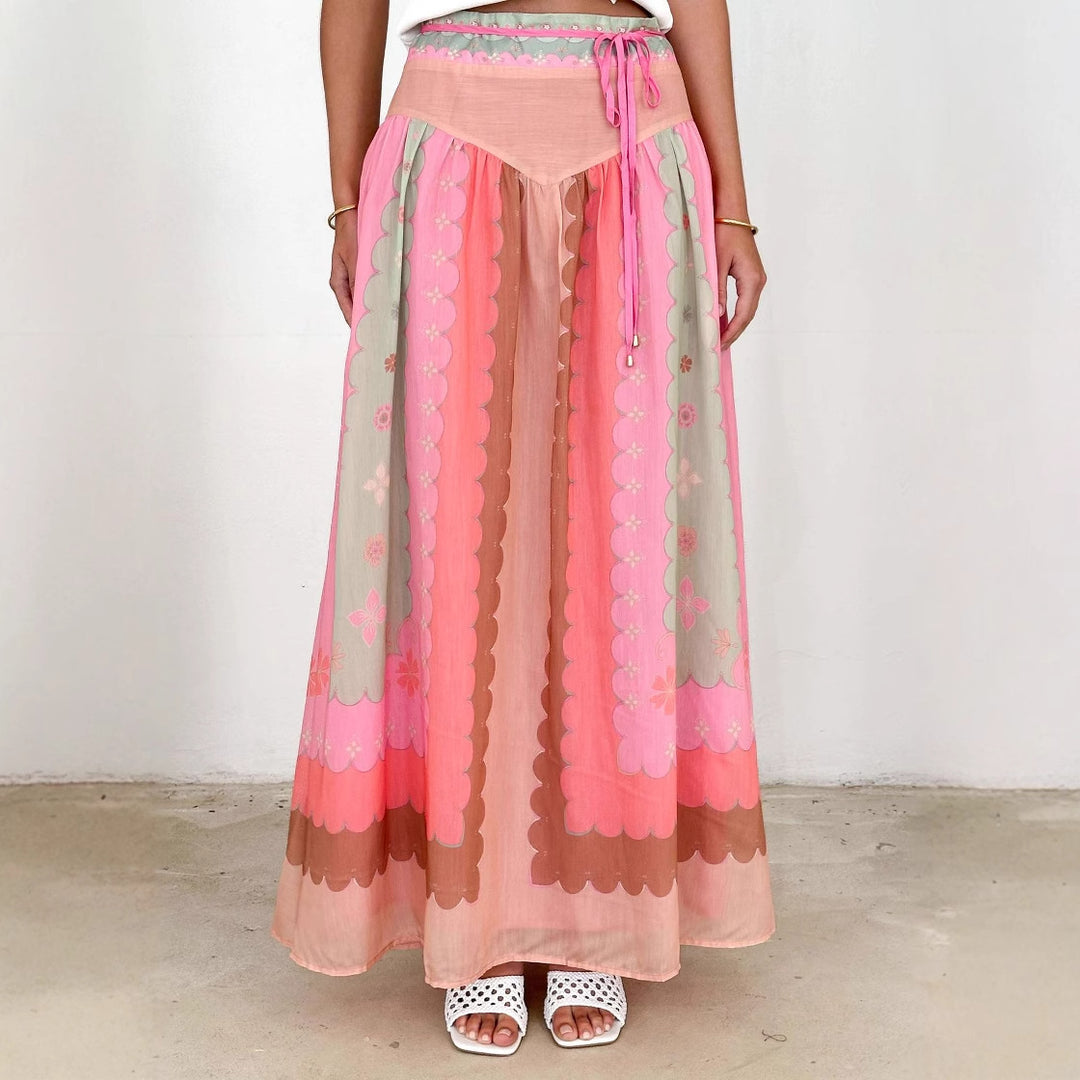 Women's flowing maxi skirt with V-shaped yoke, narrow drawstring waist and printed scallop pattern Mune Fashion