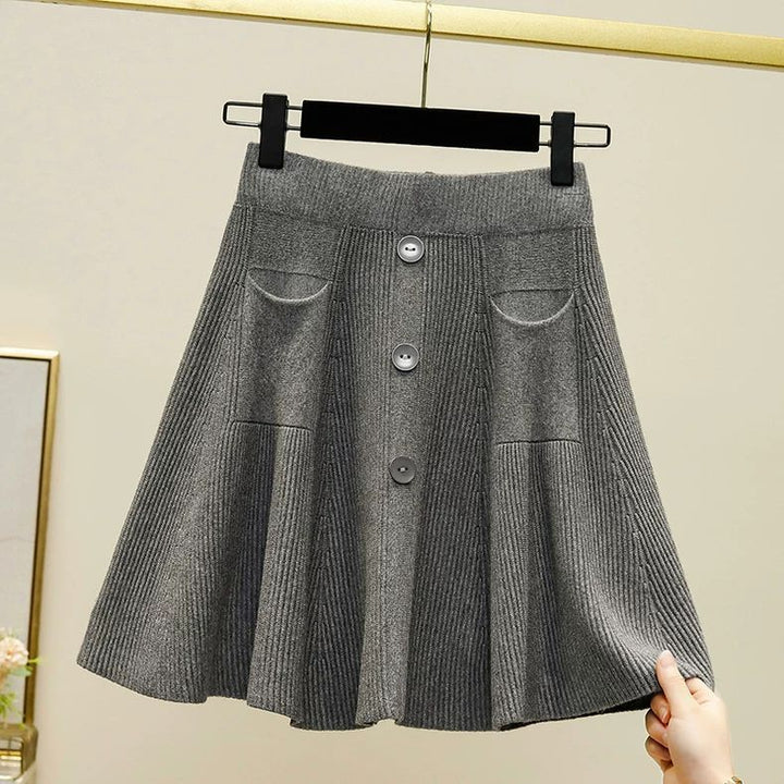 Ladies Elegant Knit Skirt with Buttons Mune Fashion