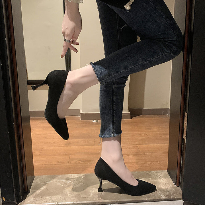Ladies lace pumps with geometric stiletto heel and soft suede upper Mune Fashion