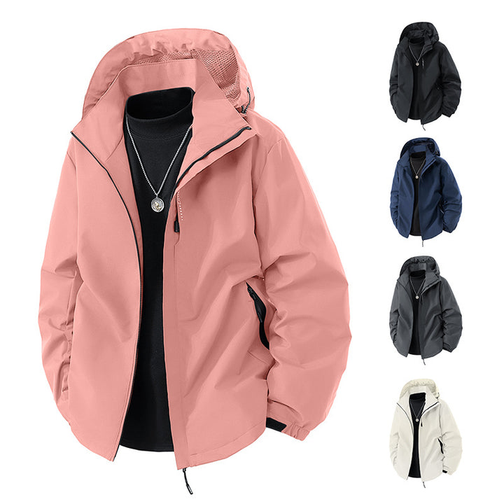 Men's lightweight weatherproof softshell jacket with adjustable hood, windproof outer layer and breathable mesh lining Mune Fashion