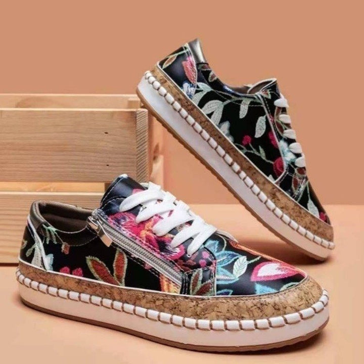 Women's floral platform sneaker with cork platform, side zipper and cushioned comfort insole Mune Fashion