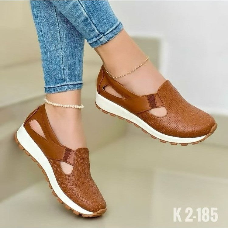 Women's breathable slip-on wedge sneakers made of synthetic leather with cut-outs and padded comfort sole Mune Fashion