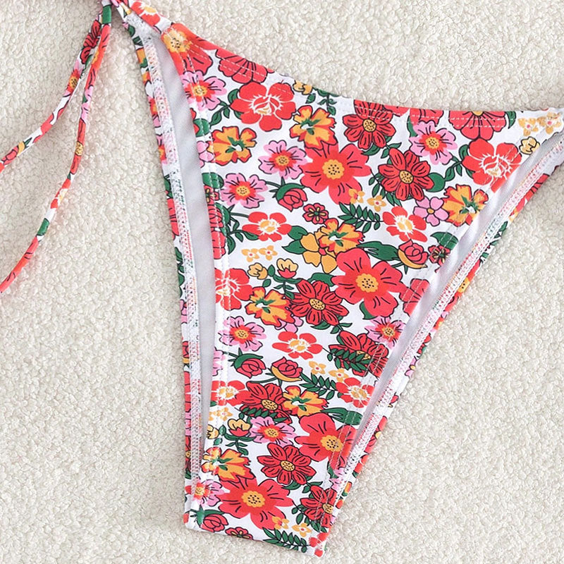 Women's bikini set with floral design and adjustable straps Mune Fashion