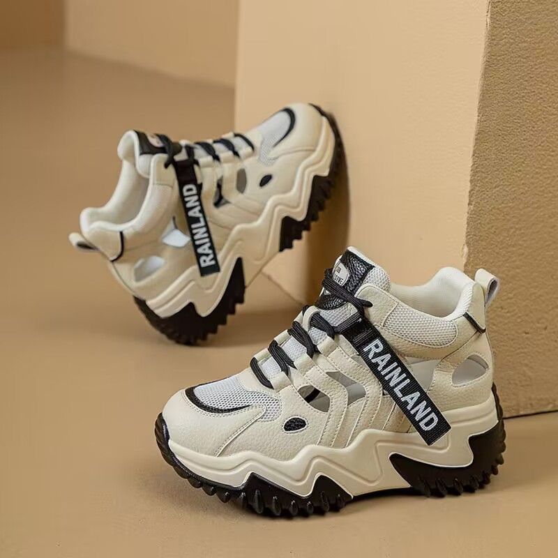 Women's sporty sneakers with ergonomic cushioning and modern profile Mune Fashion