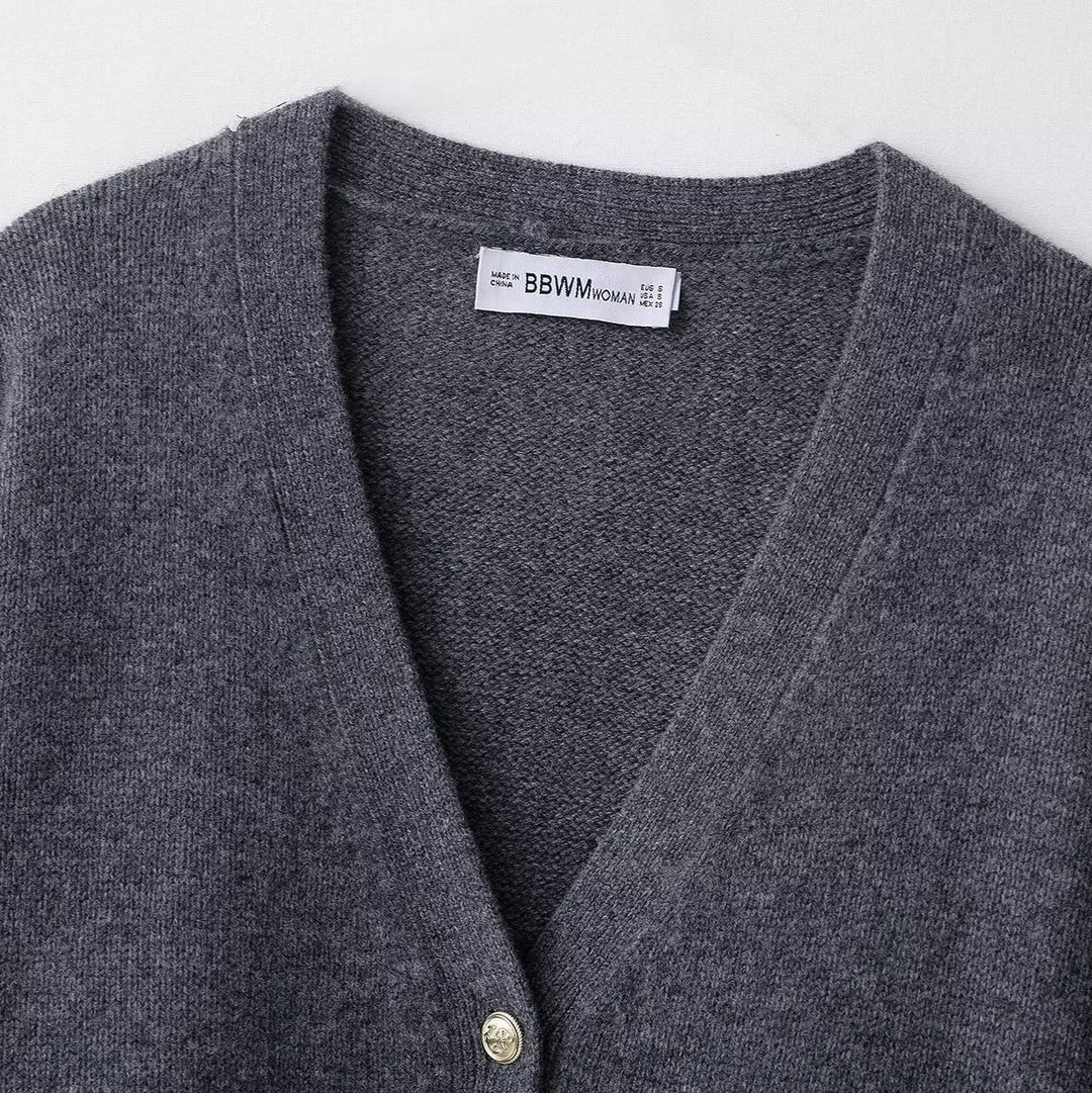 Women's Plus Size Wool Blend Cardigan with V-Neck, Gold Decorative Buttons and Flap Pockets Mune Fashion