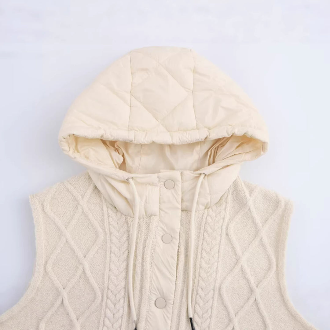 Women's sleeveless knitted vest with quilted hood and snap button placket Mune Fashion
