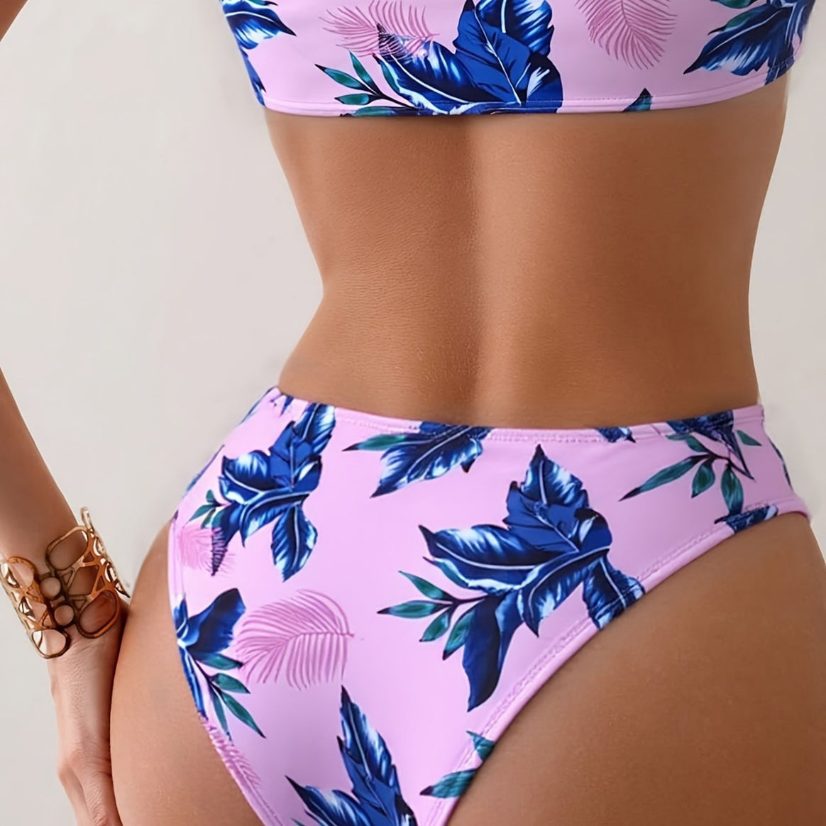 Women's bikini set with floral design and adjustable straps Mune Fashion