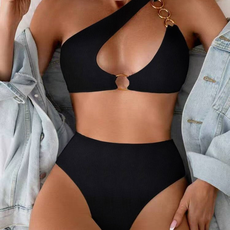 Women's bikini set with asymmetrical strap cut and elegant ring detail Mune Fashion