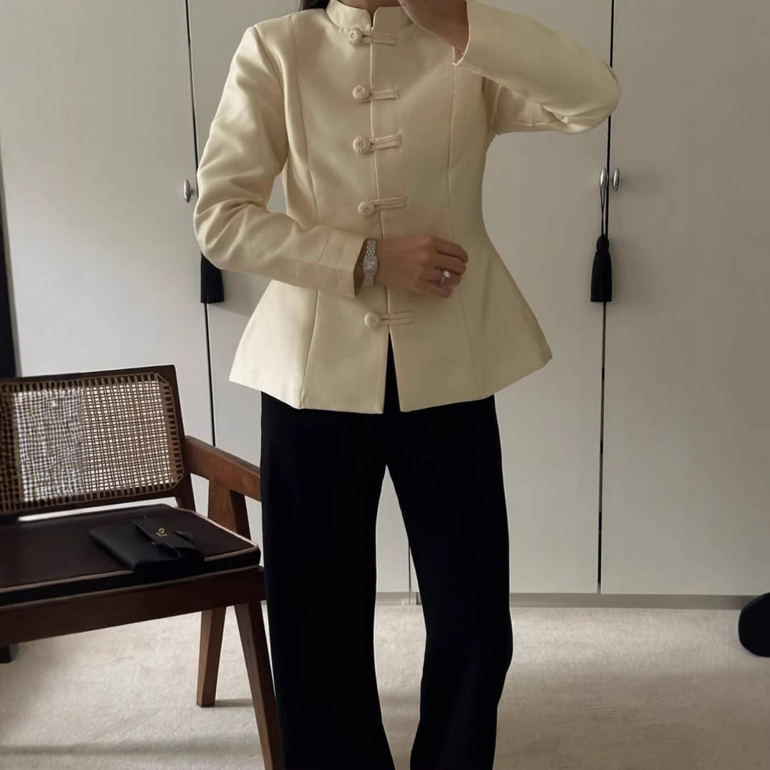 Women Chinese inspired jacket with stand-up collar and decorative knot closures Mune Fashion