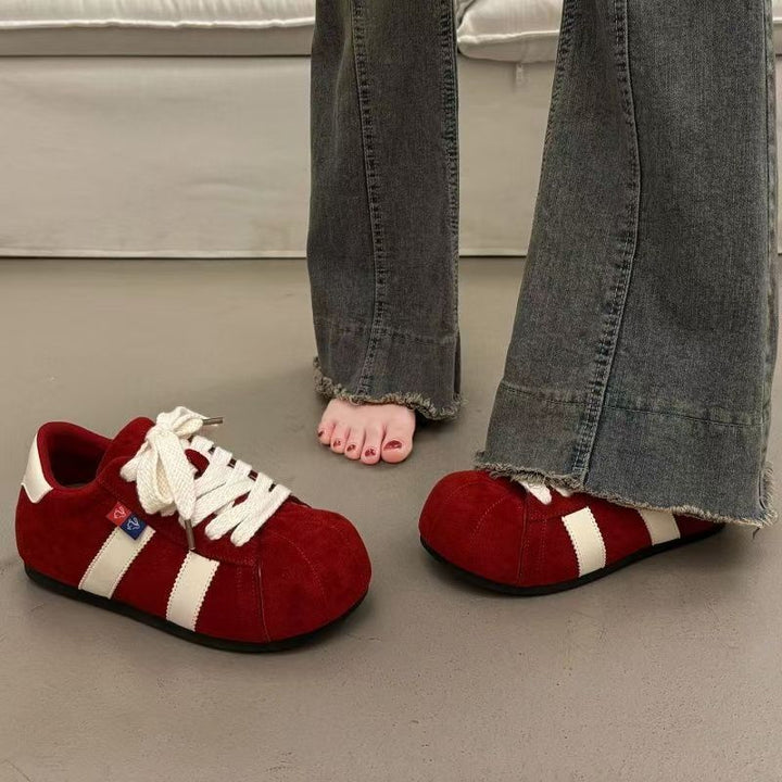 Women's Comfortable Sneakers with Stylish Lacing and Soft Suede Upper Mune Fashion