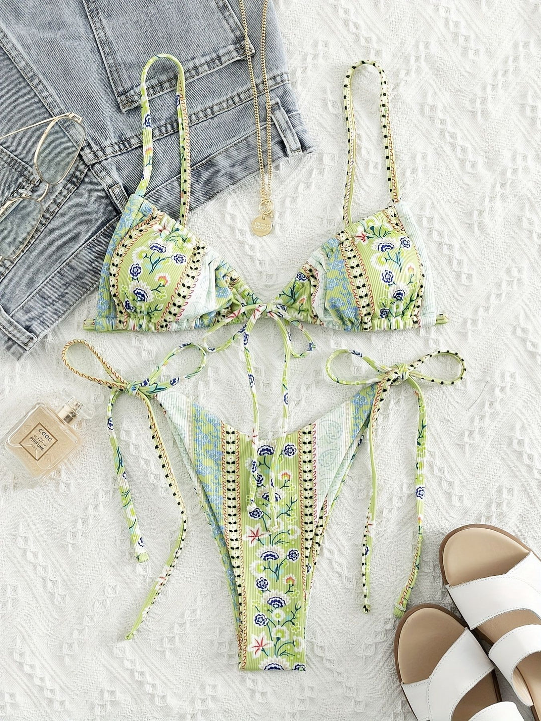 Women Triangle Bikini with playful design and adjustable straps Mune Fashion