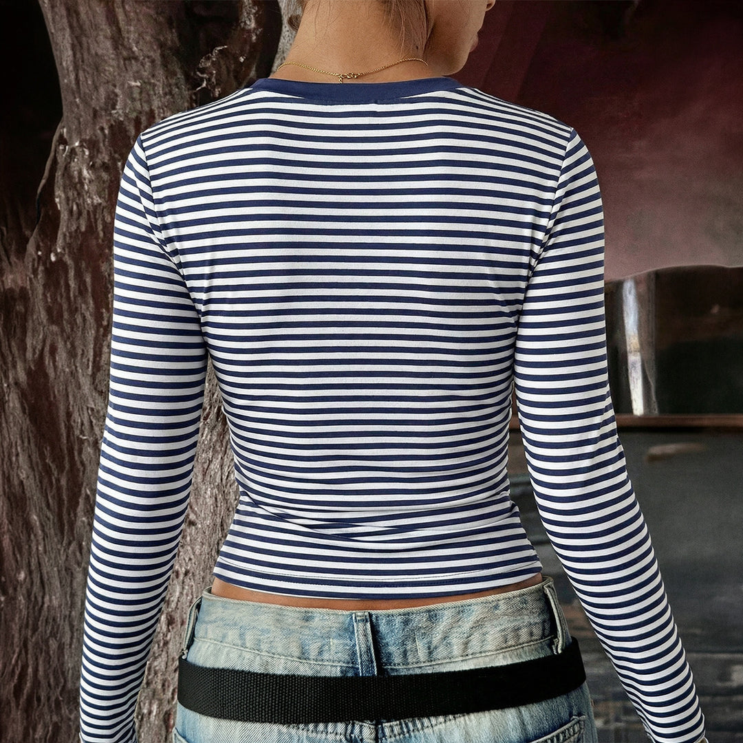 Women nan striped tight-fitting long-sleeve cropped shirt made of stretch jersey with round neck Mune Fashion