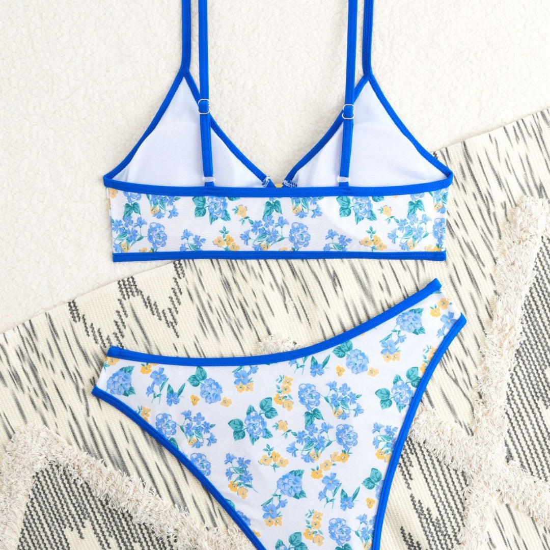 Women's bikini set with playful flower design and comfortable fit Mune Fashion