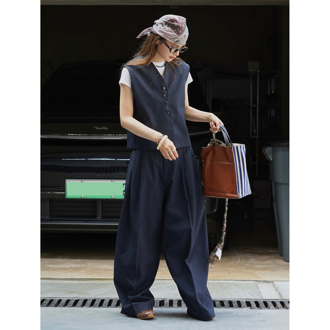 Women's Oversized Tailoring Vest with V-Neck and Continuous Button Placket Mune Fashion