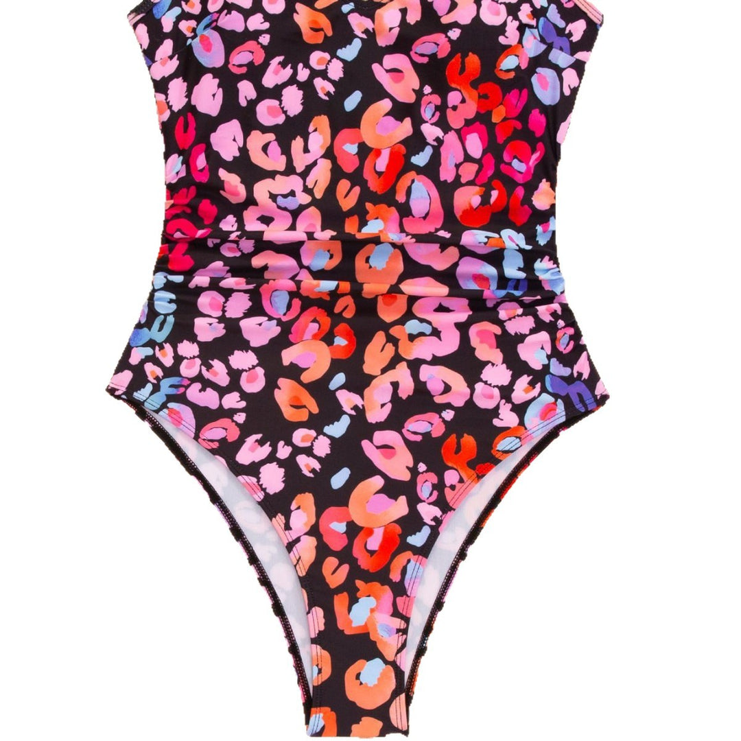 Women's Sporty One-Piece Swimsuit with Playful Leo Pattern Mune Fashion