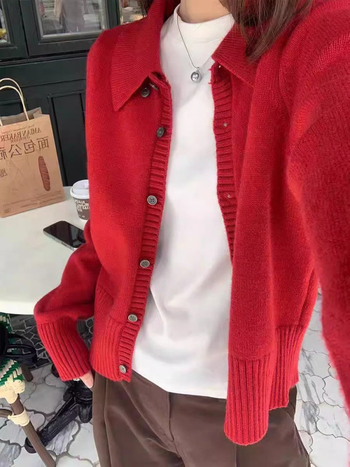 Women's short cardigan with boxy silhouette and extra soft cashmere look Mune Fashion