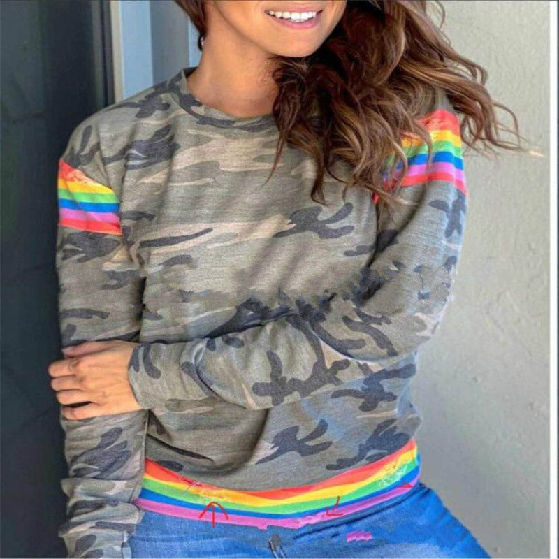 Women's Camouflage Sweatshirt with Contrasting Stripes and Round Neckline Mune Fashion