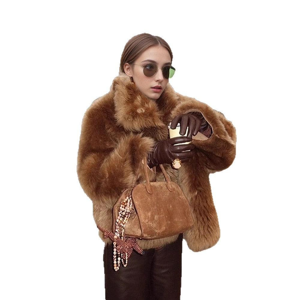 Women's short jacket in teddy style with voluminous shawl collar and soft faux fur texture Mune Fashion
