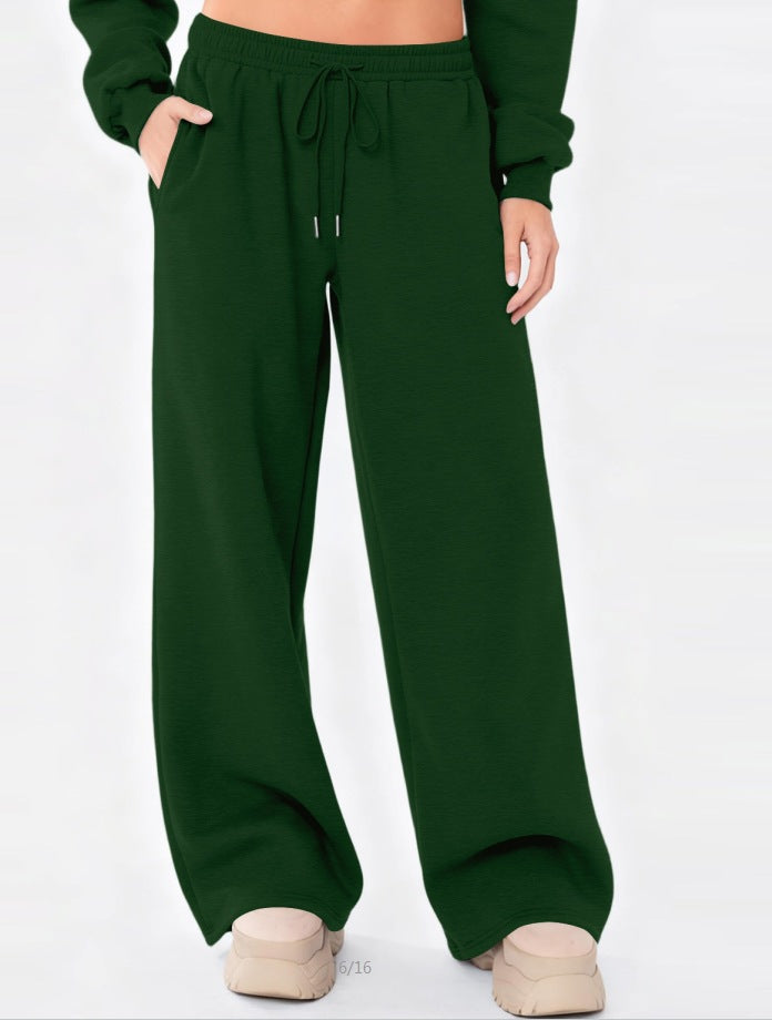 Women's wide lounge pants with high comfort waistband, elastic drawstring and side slant pockets Mune Fashion