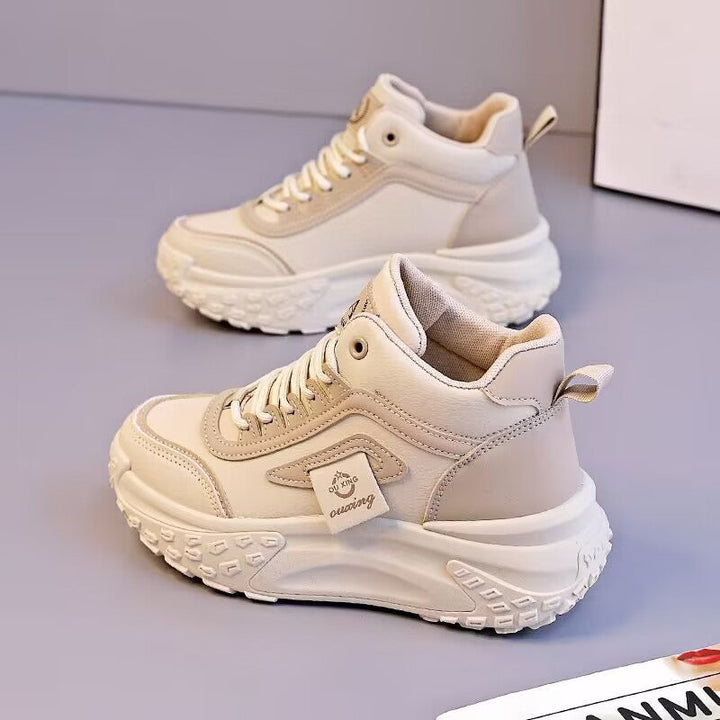 Women’s sporty high-top sneakers with cushioning sole and robust profiling Mune Fashion