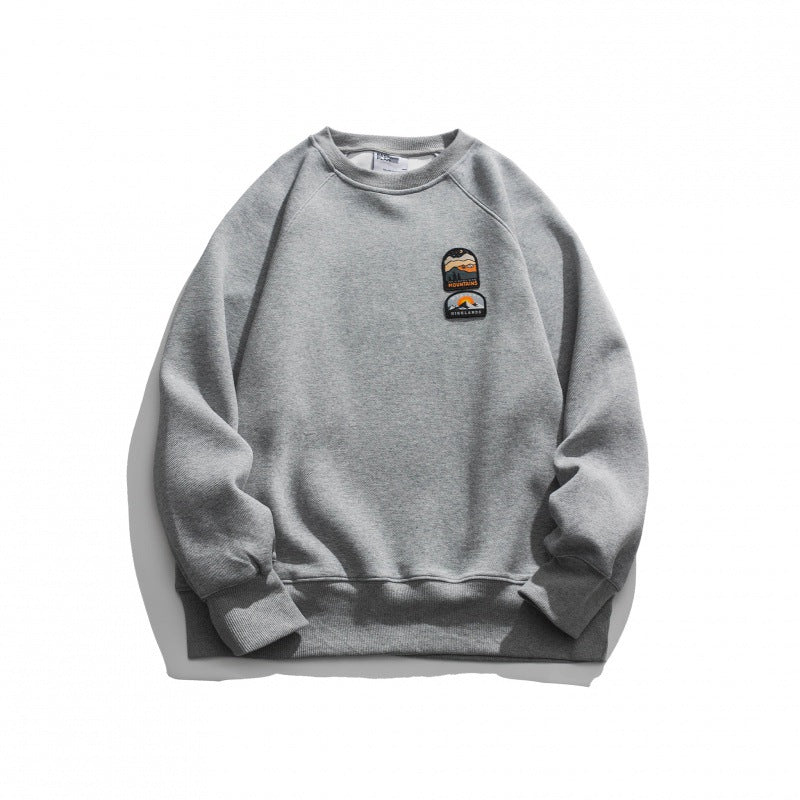 Unisex Oversize Sweatshirt with raglan sleeves and mountain patch Mune Fashion