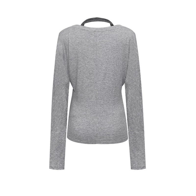 Women's layer long-sleeve shirt with deep V-neck, halter inner layer and side script print Mune Fashion