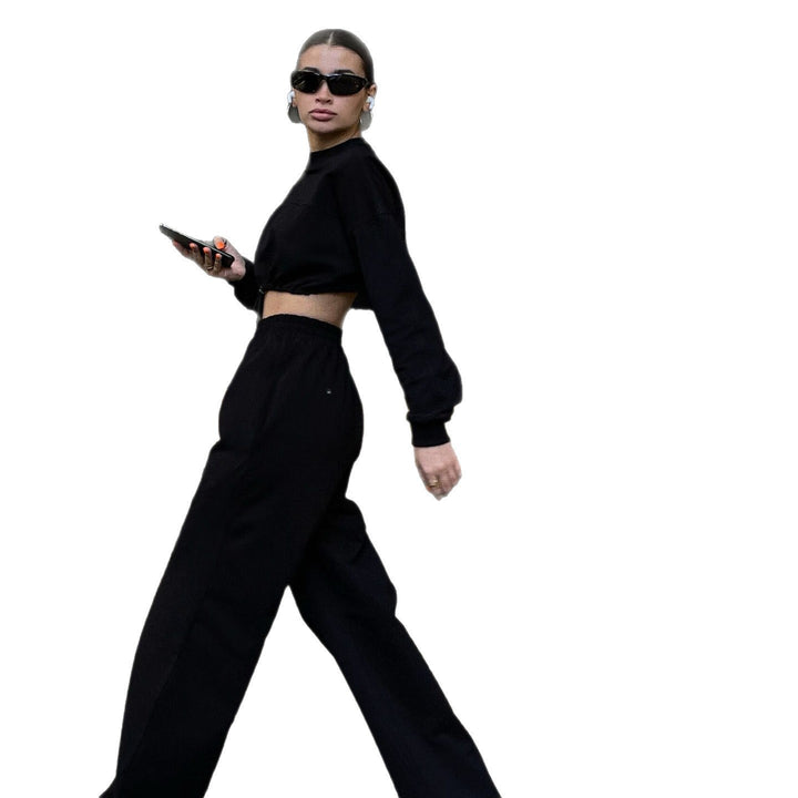 Women Cropped Loungewear Set with gathered drawstring and wide high-waist pants Mune Fashion