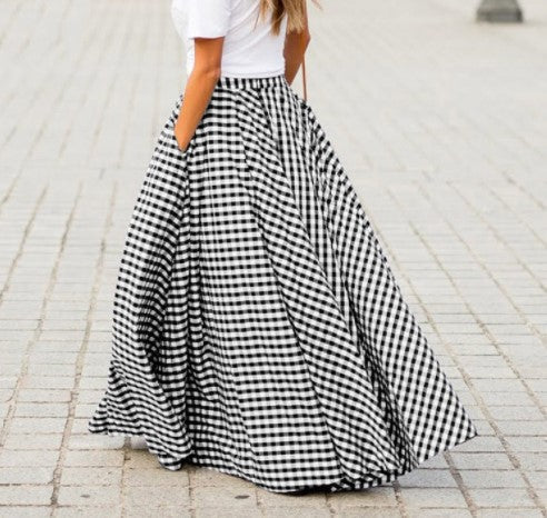 Women’s flared maxi skirt with gingham check, high waistband, and side pockets Mune Fashion