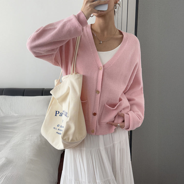 Women's cozy oversized cardigan with patch pockets, wide sleeve, and fine cashmere blend Mune Fashion