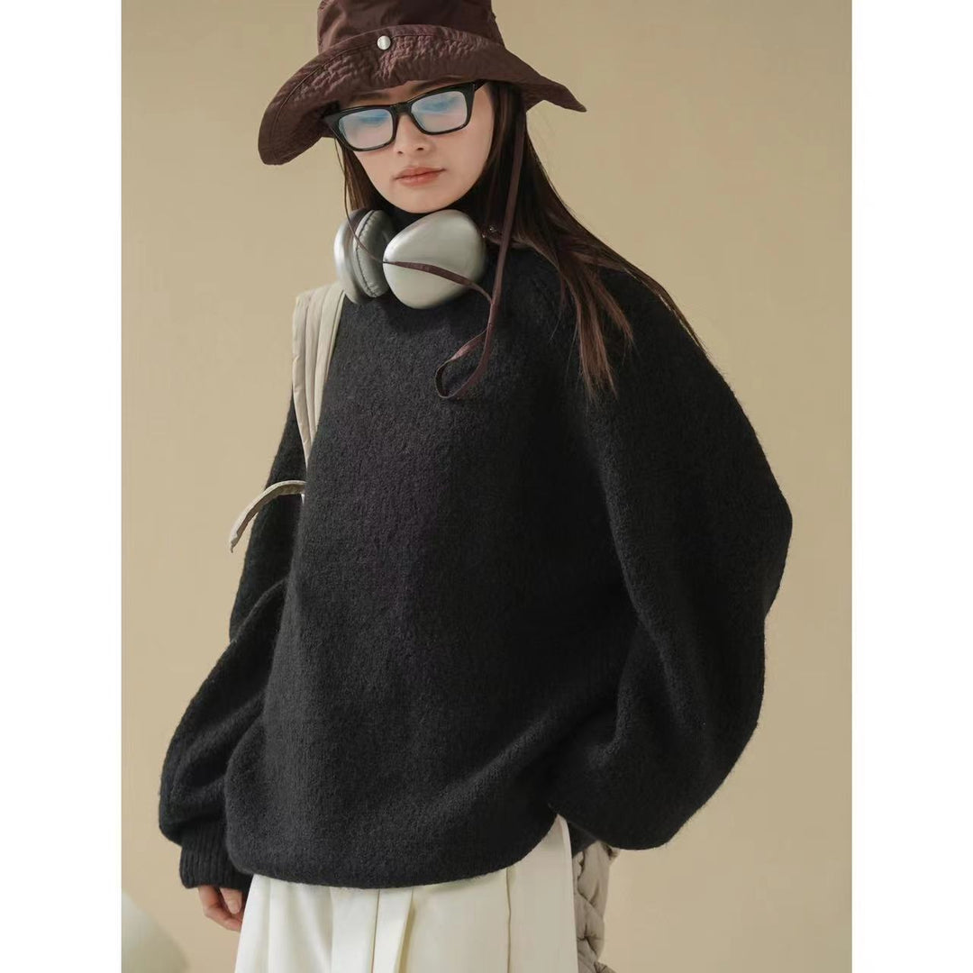 Women's Soft Oversized Turtleneck Sweater in Alpaca Look with Balloon Sleeves Mune Fashion