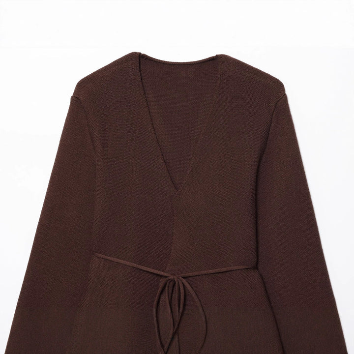 Women’s fitted cardigan with deep V-neck, tie belt and boxy sleeves Mune Fashion