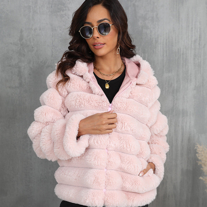 Women's Trendy Hooded Jacket Made Of Faux Fur with Textured Pattern Mune